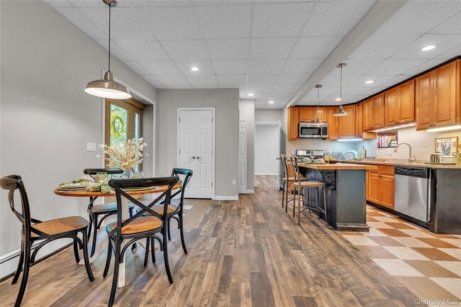 Building Photo - 22 Lauro Ridge Ct