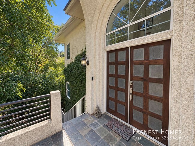 Building Photo - 3500 Coldwater Canyon Ave
