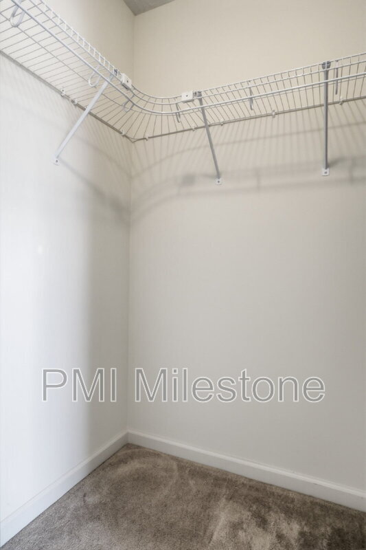 Building Photo - 75 Foal Ln