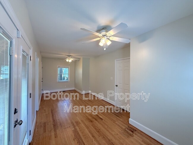 Building Photo - 2417 Bay St