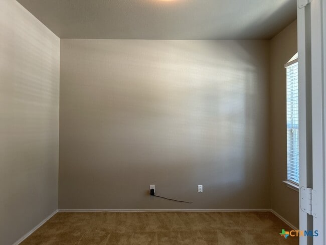 Building Photo - 3406 Cricklewood Drive