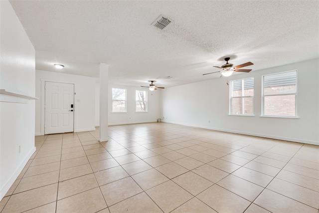 Building Photo - 1309 Cherokee Rose Ln