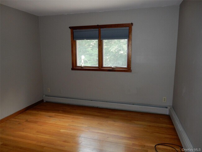 Building Photo - 104 County Rd 65