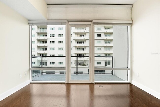 Building Photo - 101 S Eola Dr