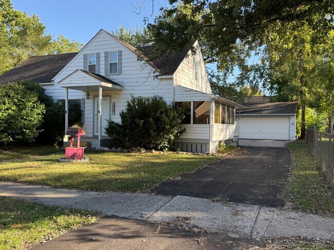 Primary Photo - 35269 Sheridan St