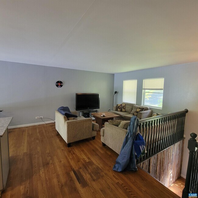 Building Photo - 2751 McElroy Dr
