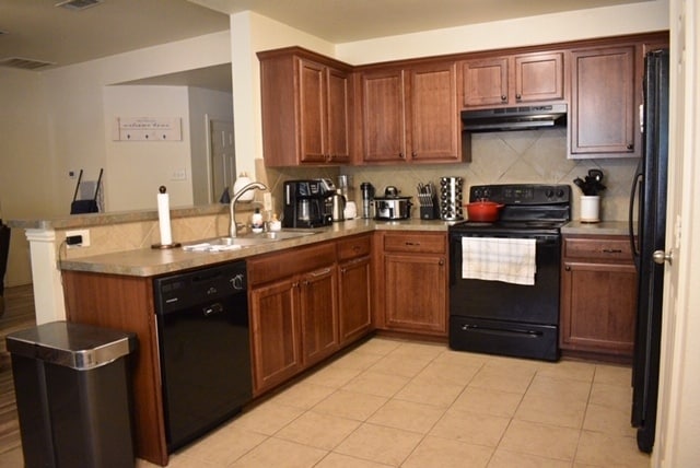 Building Photo - 2216 Arrowhead Dr