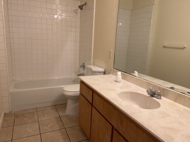 Building Photo - 4303 Elms Run Cir