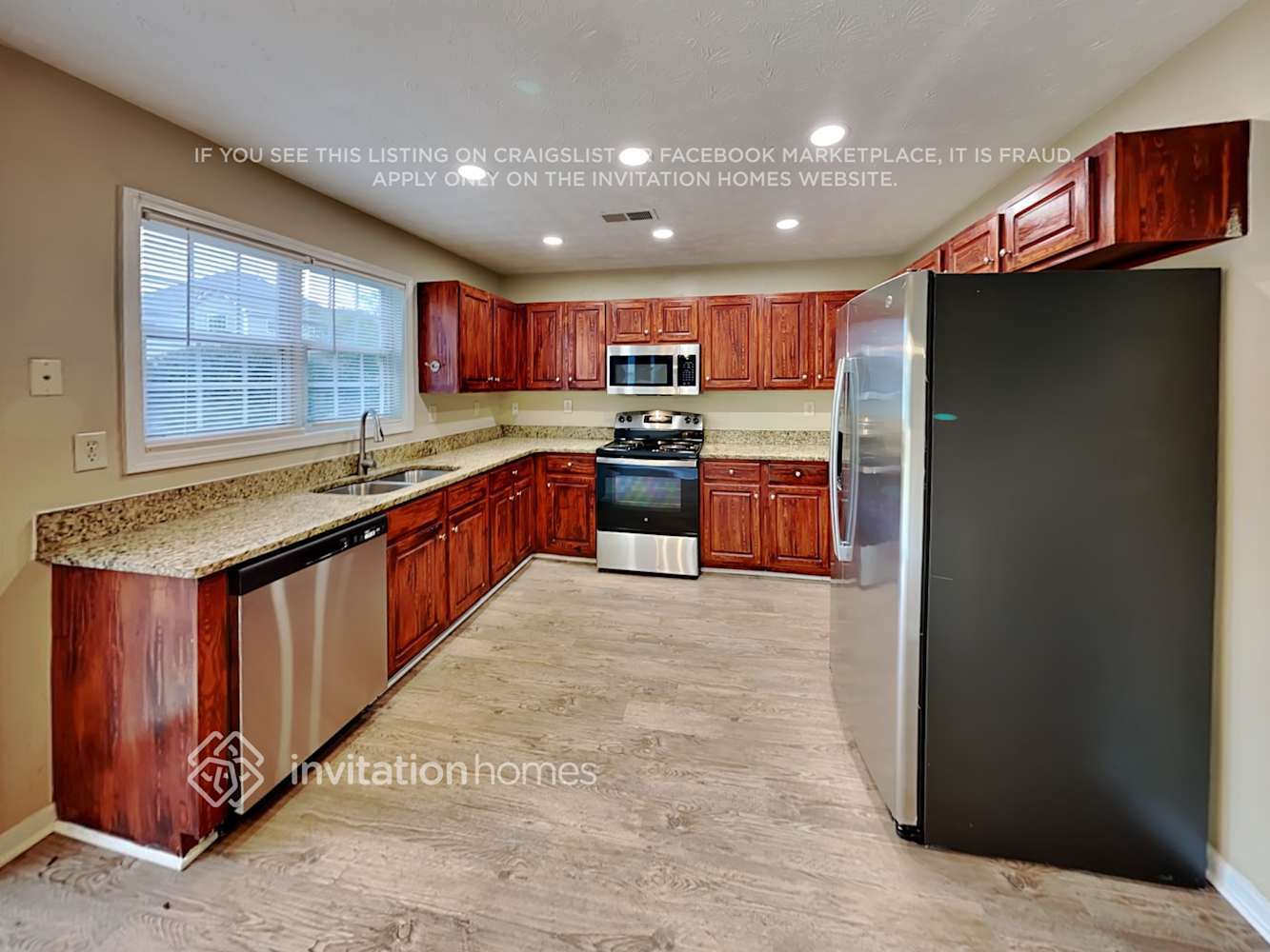 Building Photo - 714 Peteywood Dr