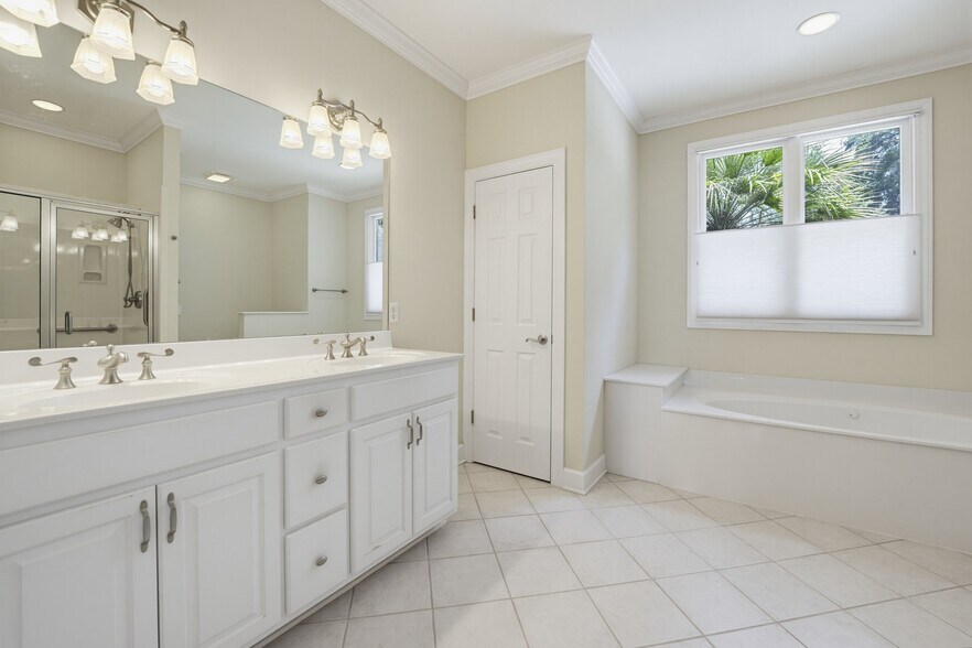 Building Photo - 371 Cottage Farm Dr