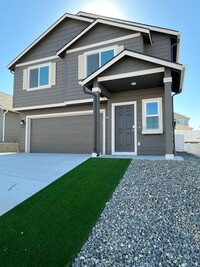Building Photo - Brand new 3 bedroom/2.5 bathroom ready for...