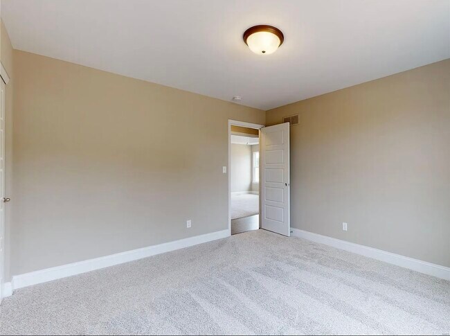 Building Photo - 1047 Timber Bluff Dr