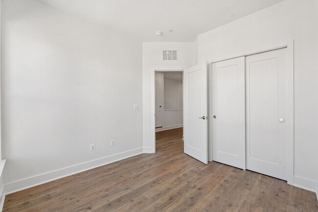 Building Photo - Brand New 4 Bedroom, 3.5 Bath Townhome in ...