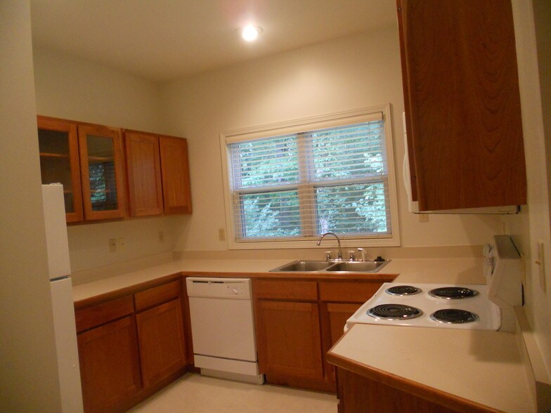 Building Photo - Woods at Latimer (1 bed/1 bath community)