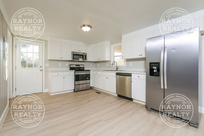 Building Photo - 6637 Speight School Rd