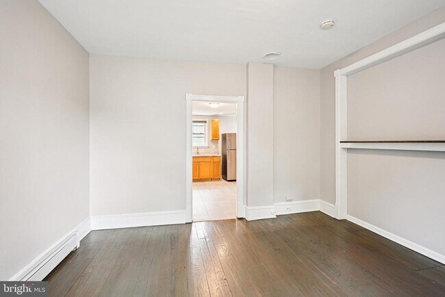 Building Photo - 134 S Main St