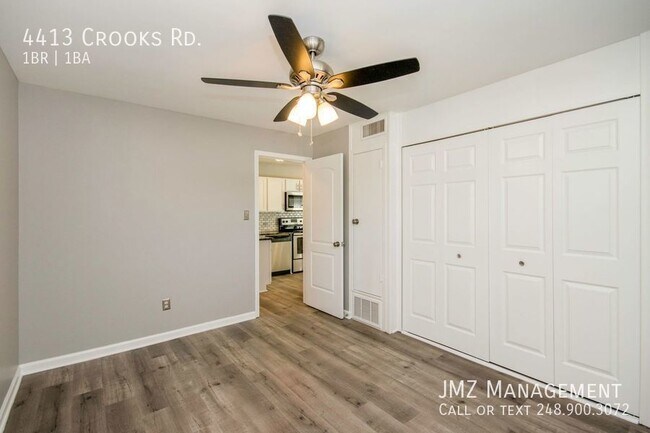 Building Photo - COMPLETELY UPDATED RANCH STYLE PRIVATE ENT...