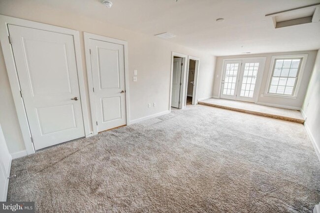 Building Photo - 7444 Burnside Way