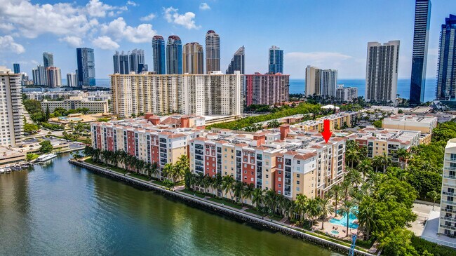 Building Photo - 17100 N Bay Rd