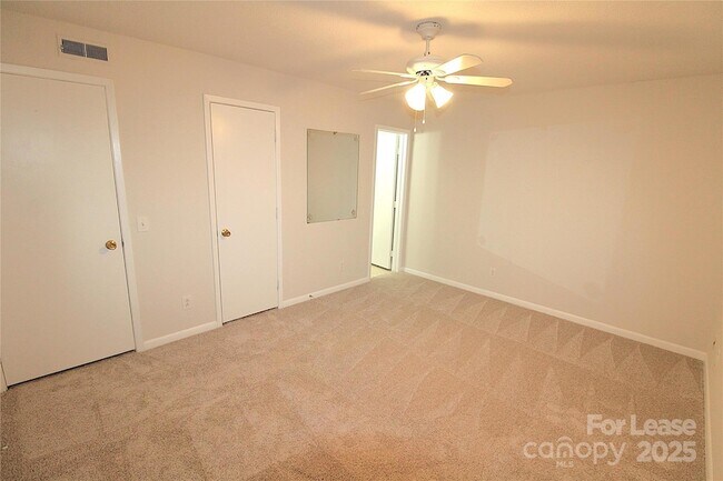 Building Photo - 3200 Heathstead Place