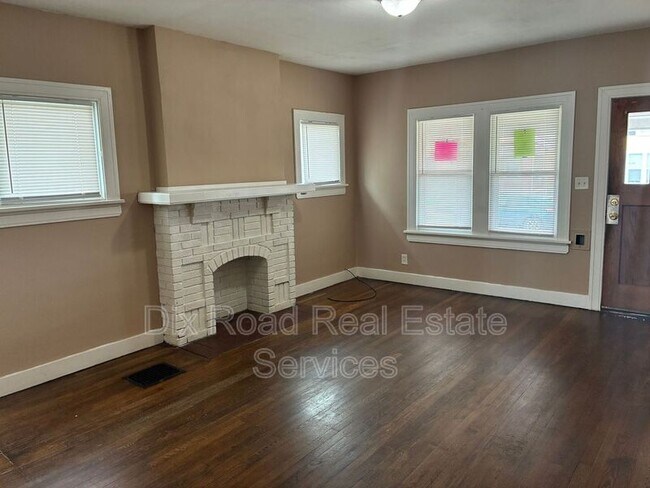 Building Photo - 1430 Coventry Rd