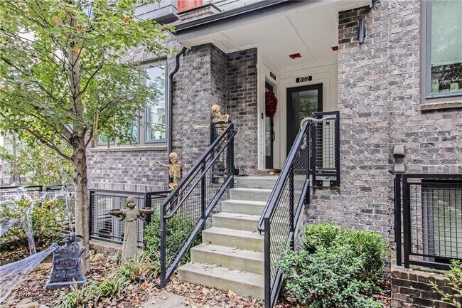 Building Photo - 395 Pratt Dr SE