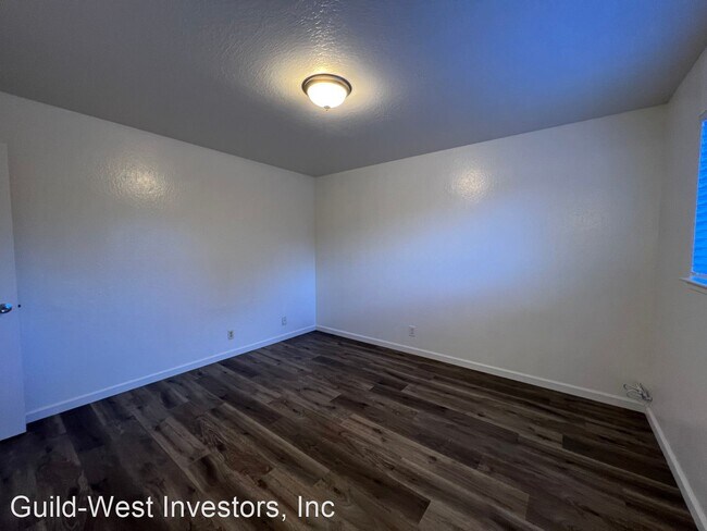 Building Photo - 2 br, 2 bath House - 7965 Leona Way #C