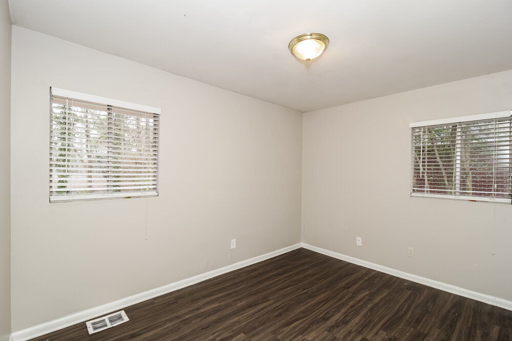 Building Photo - 479 Clara Dr