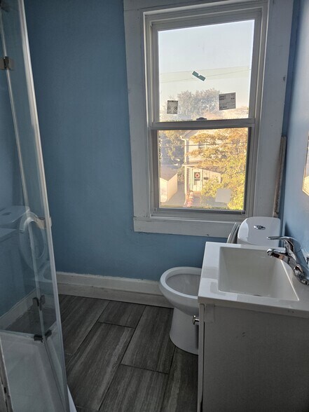 Primary Photo - 31 Ellen St