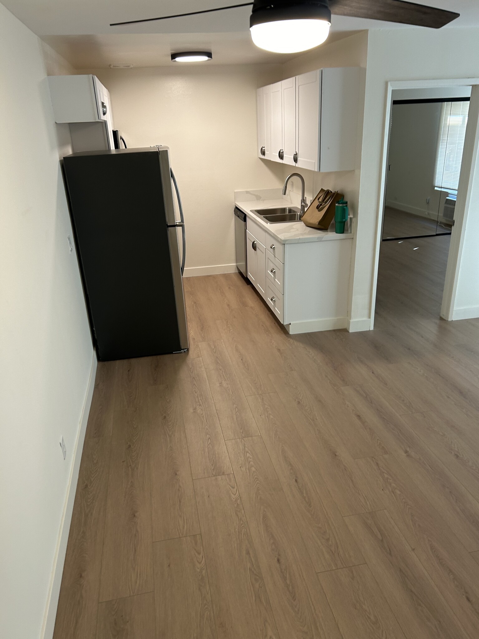Building Photo - 5259 Corteen Pl