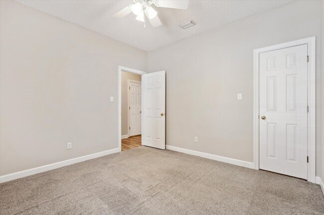 Building Photo - Upcoming Fairhope Listing!
