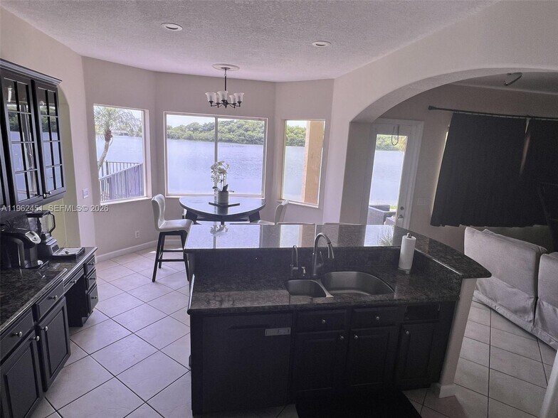 Building Photo - 4800 NW 124th Way