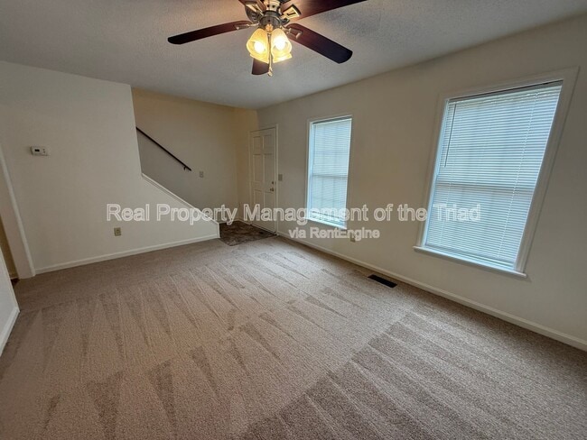 Building Photo - 1805 Cody Ave