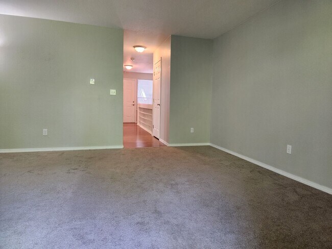 Building Photo - 500 National Ave N