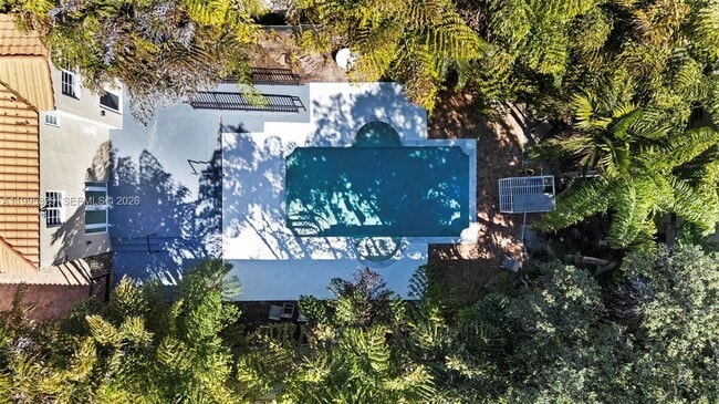 Building Photo - 1545 Meridian Ave