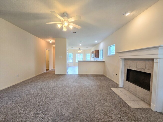 Building Photo - 802 Marksey Ct