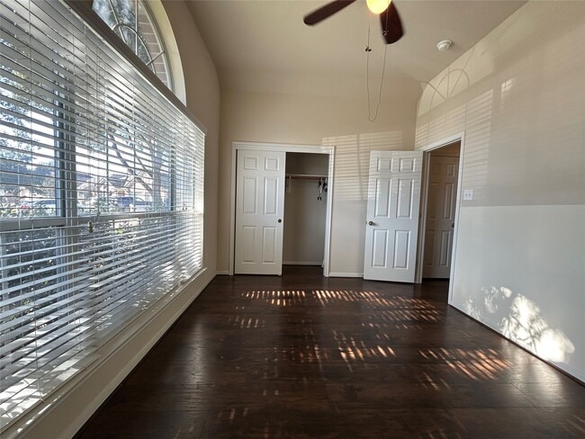Building Photo - 6703 Mountain Wood Way
