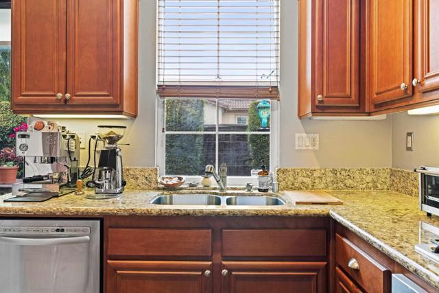 Building Photo - 958 Avalon Way