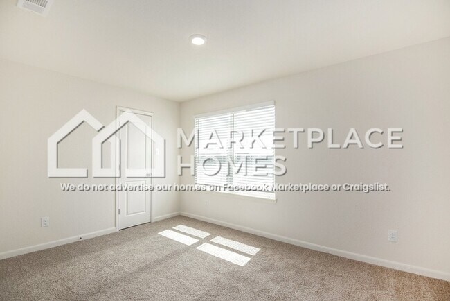 Building Photo - 10920 Gray Mare Dr