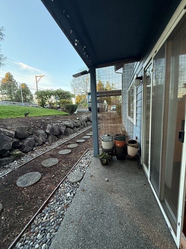 Building Photo - Ground-Level 2-Bedroom Condo at Martha’s Landing – Prime Mill Creek Location