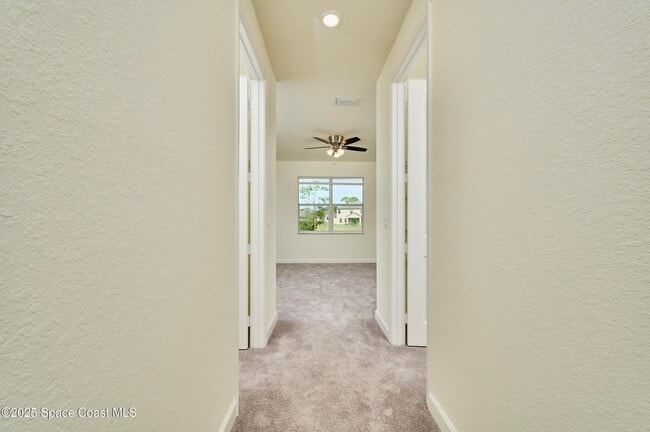 Building Photo - 5940 Manzanita Way