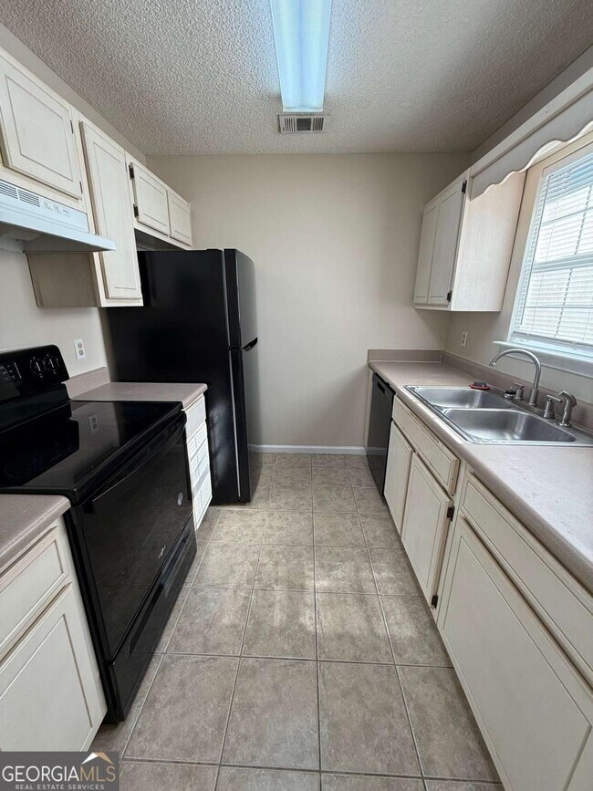 Building Photo - 16 Sapelo Dr