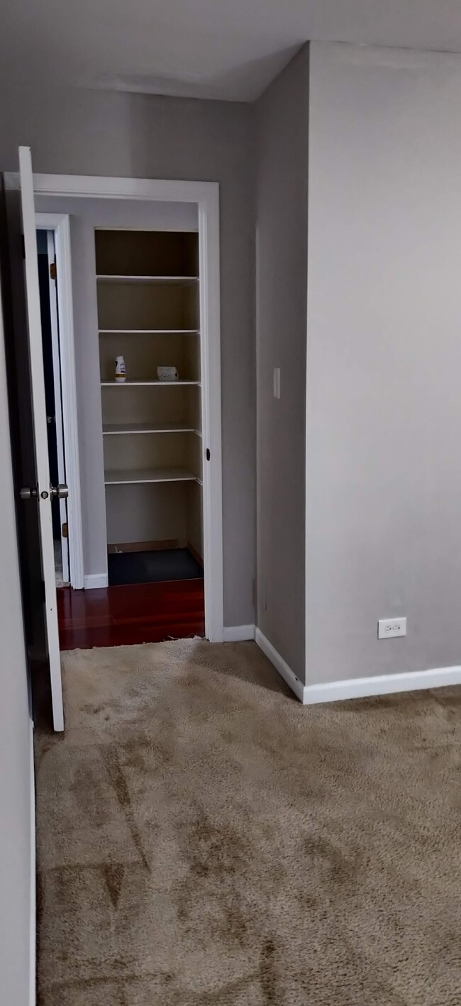 Master Bedroom - 111 41st St