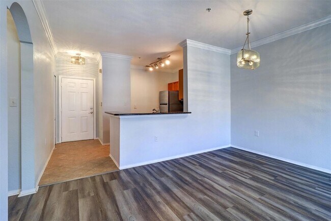 Building Photo - 2722 Via Tivoli