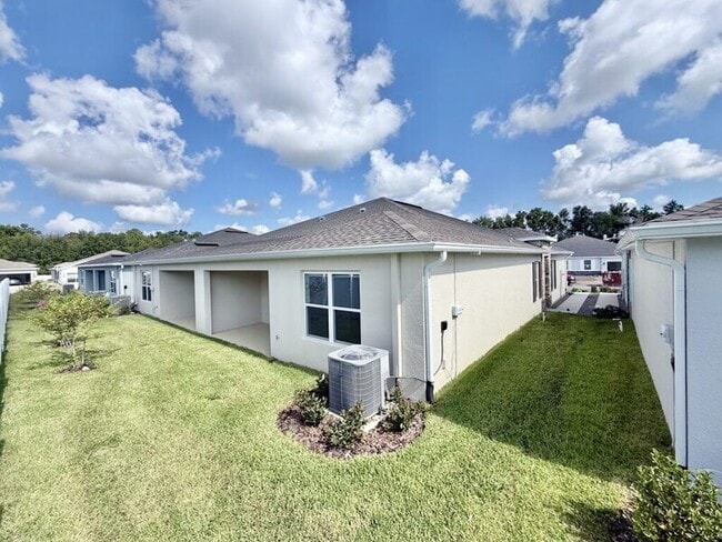 Building Photo - 499 Voltaire Dr