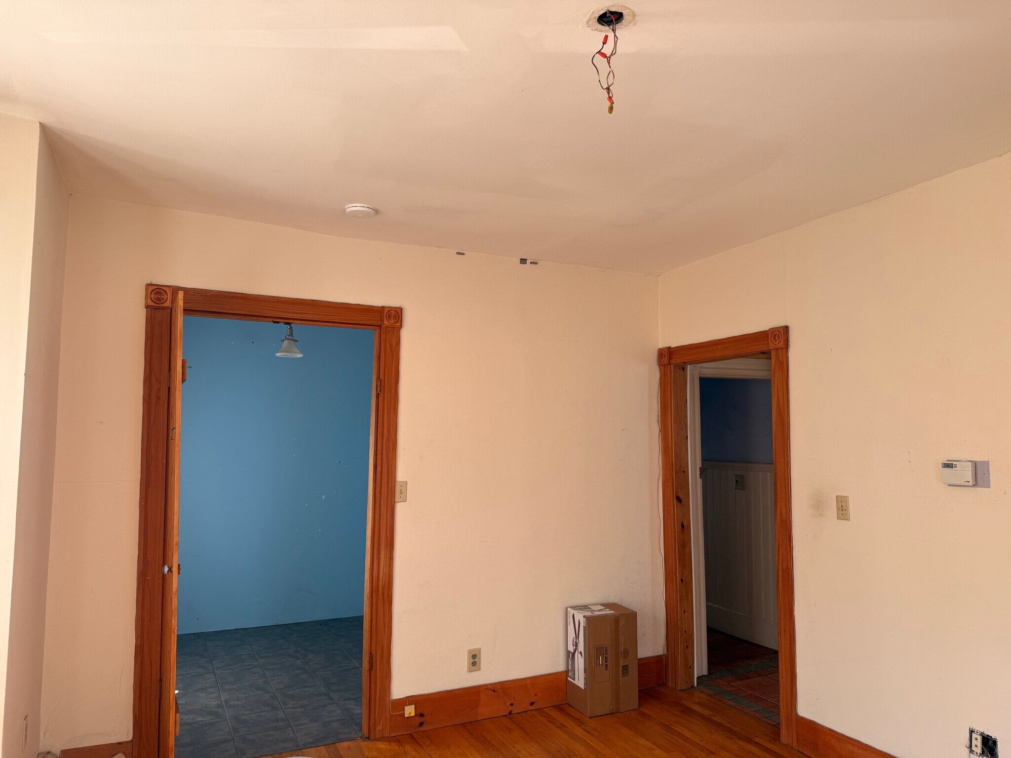 Building Photo - 54 Rossmore Rd