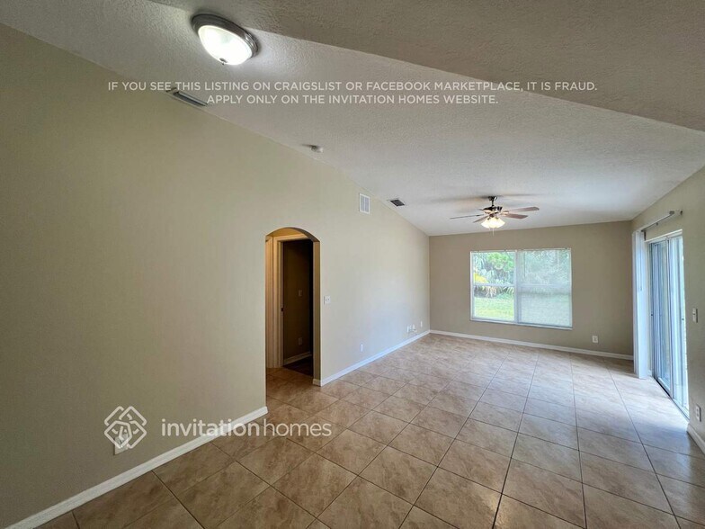 Building Photo - 2009 SW Fears Ave