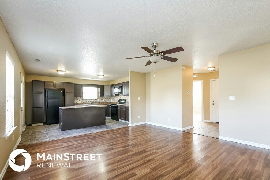 Building Photo - 7208 Cordova Dr