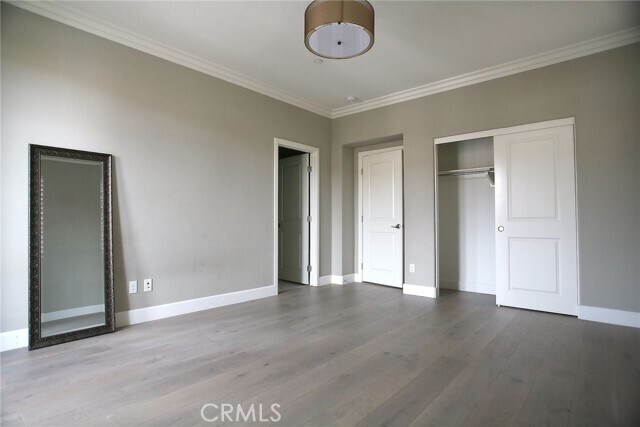 Building Photo - 120 Long Fence