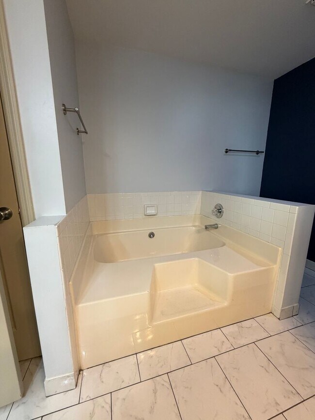 Building Photo - 4 Bedrooms with Finished Basement and Bonus Room!